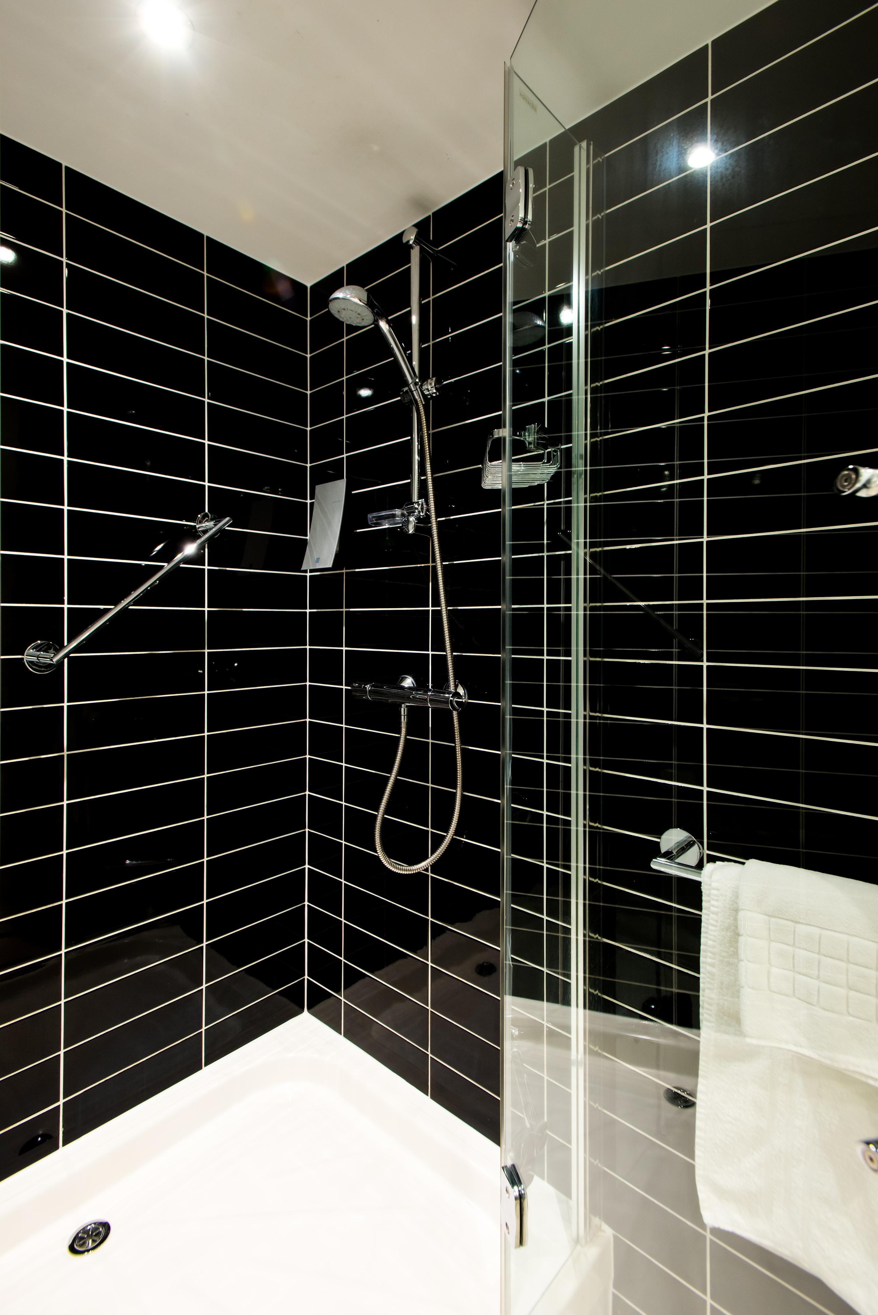 Holiday Inn Express London-Wimbledon-South, An Ihg Hotel Екстериор снимка